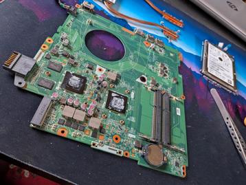 Laptop onderdelen beschikbaar voor biedingen