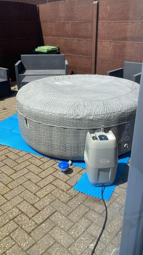 Lazy spa Honolulu met toebehoren, Tuin en Terras, Bubbelbaden en Hottubs, Gebruikt, Opblaasbaar, Afdekzeil, Filter, Ophalen