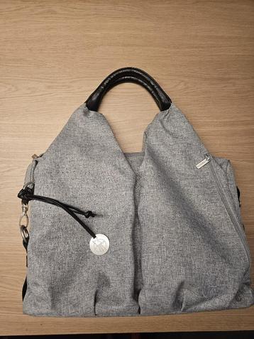 lassig verzorgtas/luiertas beschikbaar voor biedingen