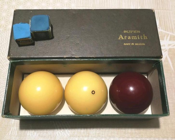 Belgische super aramith. Zie beschrijving, Sport en Fitness, Biljarten en Poolen, Zo goed als nieuw, Keu of Ballen, Ophalen