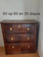 Leuk oud bijzet ladekastje, 3 of 4 laden, Ophalen, Gebruikt, Overige houtsoorten
