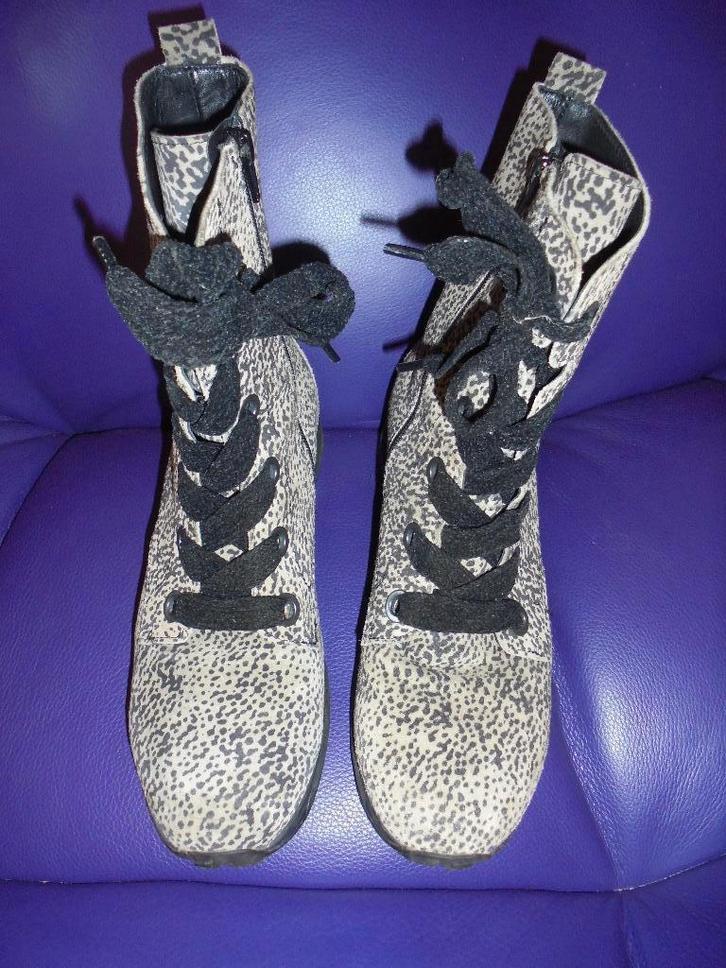 Lage laarzen XSENSIBLE maat 39 los voetbed, Vêtements | Femmes, Chaussures, Comme neuf, Boots et Botinnes, Autres couleurs, Enlèvement ou Envoi