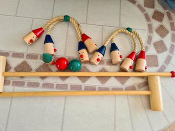 Houten croquetspel kabouters beschikbaar voor biedingen
