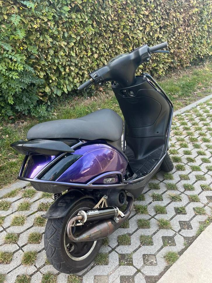 Zip 70cc, Fietsen en Brommers, Scooters | Piaggio, Zo goed als nieuw, Zip, Elektrisch, Ophalen