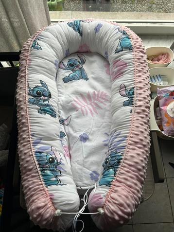 Baby nestje + knuffeldoek/speendoek NIEUW beschikbaar voor biedingen