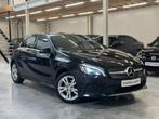 MERCEDES-BENZ A180 - Navi/Cruise/Camera, Auto's, Mercedes-Benz, Achterwielaandrijving, USB, Leder en Stof, Zwart