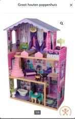 Groot houten poppenhuis (126cm hoog), Ophalen, Zo goed als nieuw, Poppenhuis