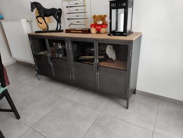 Massieve Dressoir (metaal / mangohout)  beschikbaar voor biedingen