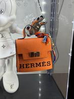Louis Vuitton Minnie, Ophalen