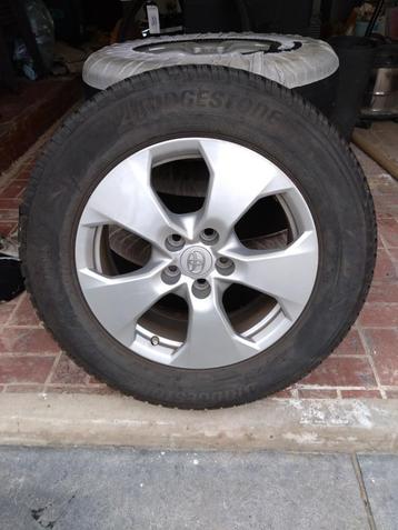 Winterbanden met alu velgen Toyota  beschikbaar voor biedingen