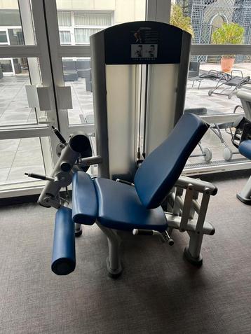 LIFE FITNESS SIGNATURE PAKKET

 beschikbaar voor biedingen