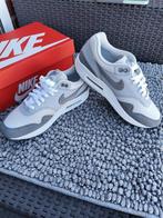 Nike Air Max 1 87" Photon Dust/Smoke Grey maat 40,5/25,5 cm, Sport en Fitness, Basketbal, Ophalen of Verzenden, Nieuw, Schoenen