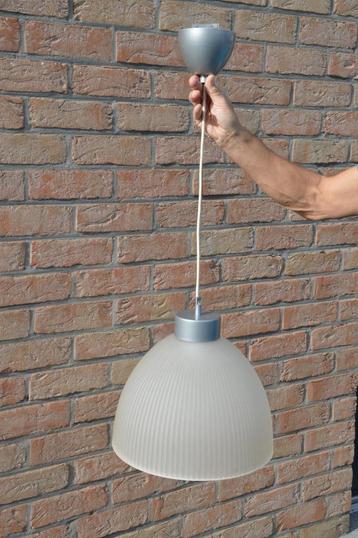 lustre beschikbaar voor biedingen