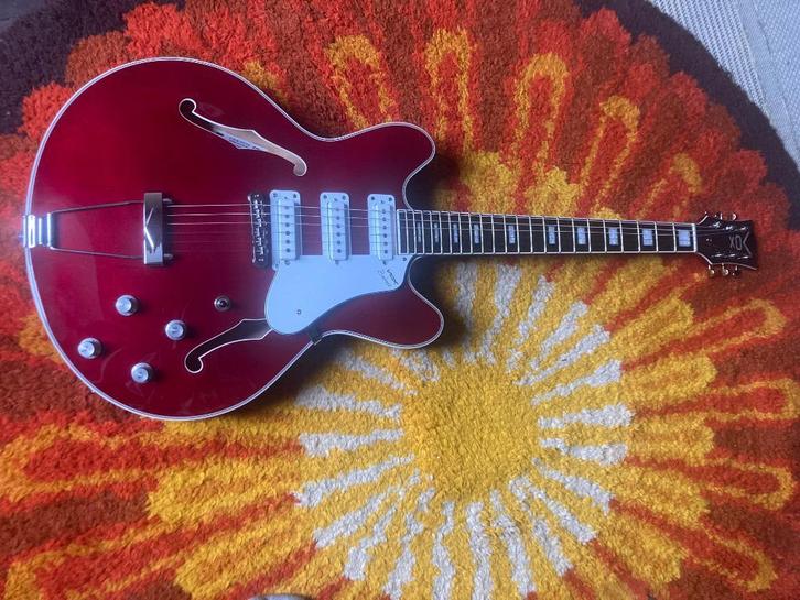 Vox Bobcat S66 Reissue (met hardcase), Muziek en Instrumenten, Snaarinstrumenten | Gitaren | Elektrisch, Zo goed als nieuw, Semi-solid body