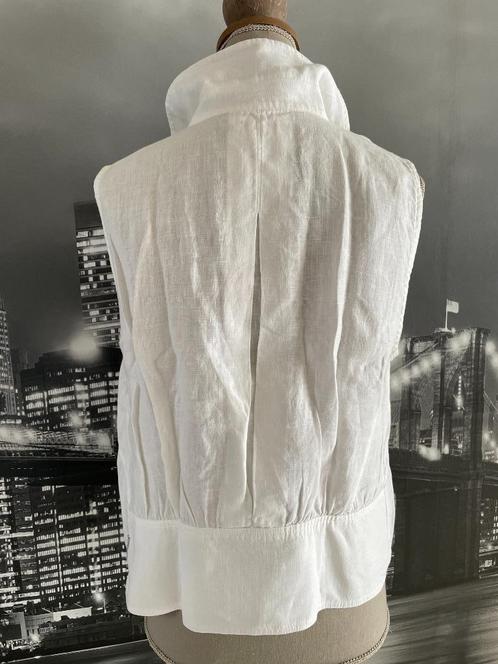 wit topje - bloesje - AJ Armani Jeans - 44, Kleding | Dames, Topjes, Zo goed als nieuw, Maat 42/44 (L), Wit, Zonder mouw, Verzenden