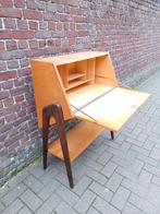 Modernisme secretaire Alfred Hendrickx, Ophalen, Gebruikt