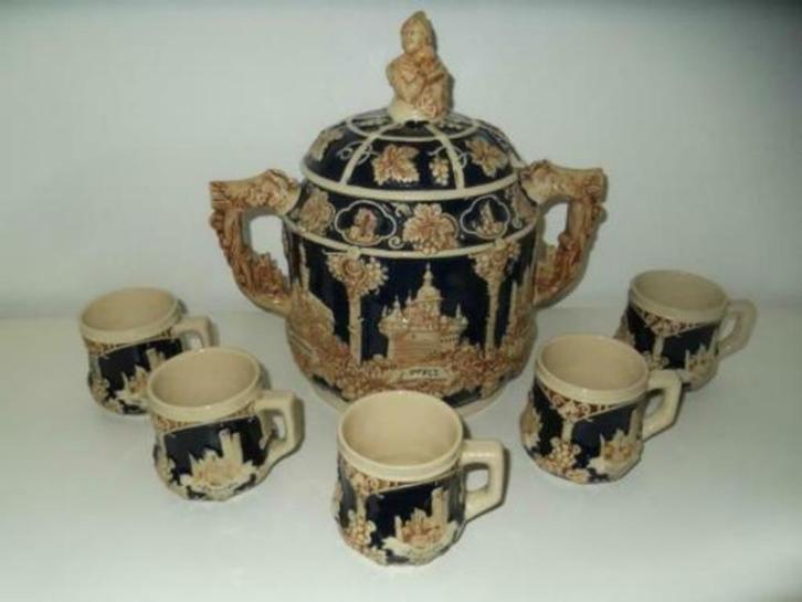 Punch bowl, sangria of Glühwein set, Antiek en Kunst, Antiek | Keramiek en Aardewerk, Ophalen of Verzenden