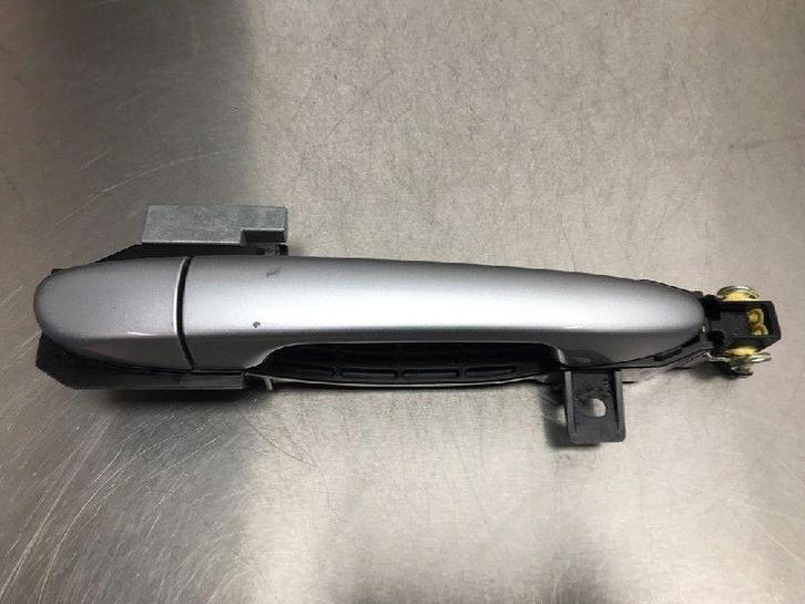 POIGNEE EXTERIEURE AVANT DROITE Mazda 2 (DJ / DL), Autos : Pièces & Accessoires, Carrosserie & Tôlerie, Mazda, Avant, Droite, Utilisé