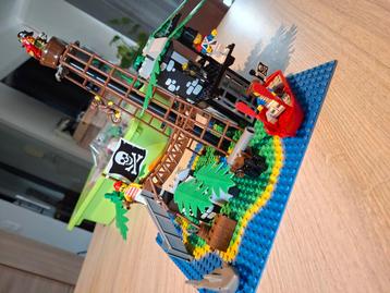 Lego Forbidden & Sabre island + uitbreidingset minifiguren beschikbaar voor biedingen