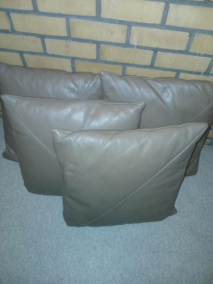 4 lederen sierkussens, Huis en Inrichting, Zetels | Complete zithoeken, Ophalen