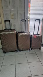 Valise 3 pièces 75€ très solide marque swis linge  livraison, Handtassen en Accessoires, Koffers, Ophalen of Verzenden, Zo goed als nieuw