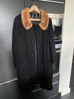 Manteau en astrakan avec col fourrure, Vêtements | Femmes, Comme neuf, Noir, Enlèvement