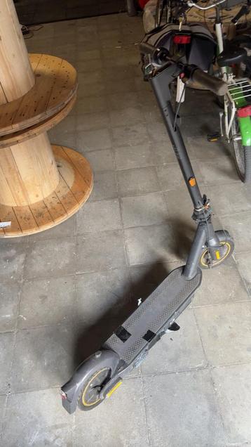 Ninebot g30 beschikbaar voor biedingen