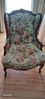 Bergère zetel met bloemmotief, in notelaar, Antiek en Kunst, Antiek | Meubels | Stoelen en Sofa's, Ophalen
