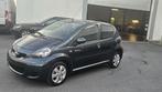 TOYOTA AYGO BENZINE 50kw Euro 5 L.EZ O.K. Jaar 2011, Auto's, Bedrijf, Handgeschakeld, Radio, Aygo