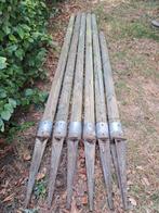 6 houten palen met paalhouder. 5x 3m en 1x2m., Ophalen, Zo goed als nieuw, Palen