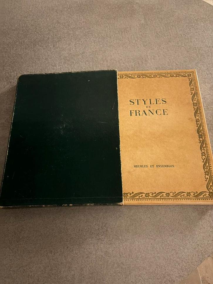 Styles de France Meubles (1610–1920) +originele karton koker, Antiquités & Art, Antiquités | Livres & Manuscrits, Enlèvement