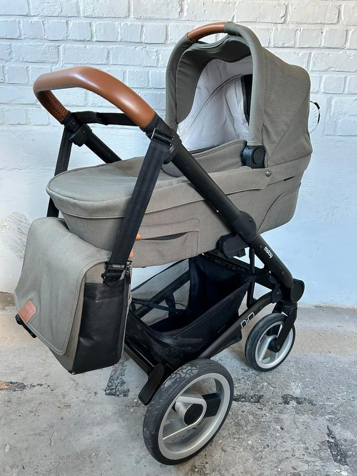 Mutsy Nio Wandelwagen, Kinderen en Baby's, Kinderwagens en Combinaties, Gebruikt, Combiwagen, Mutsy, Duowagen, Met reiswieg, Verstelbare duwstang
