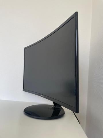 Écran incurvé Samsung 27" – Excellent état beschikbaar voor biedingen