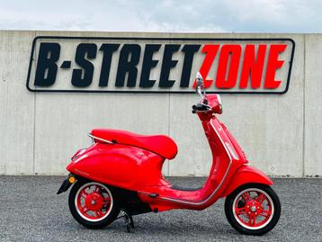 KOM DEZE TESTEN! Vespa Primavera Elettrica 50 beschikbaar voor biedingen