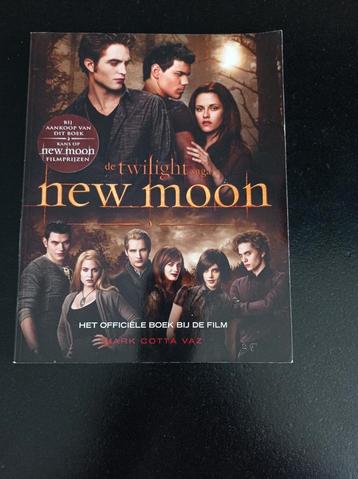 Twilight Saga: New Moon – Het officiële boek bij de film beschikbaar voor biedingen