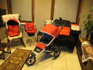 Thule Urban Glide met maxi cosi en toebehoren beschikbaar voor biedingen