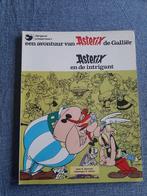 Asterix en de intrigant, Boeken, Gelezen, Ophalen of Verzenden, Goscinny - Uderzo, Eén stripboek