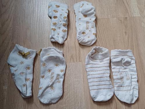 Lot 3 paires chaussettes 27-30, Kinderen en Baby's, Kinderkleding | Schoenen en Sokken, Zo goed als nieuw, Sokken, Meisje, Ophalen of Verzenden