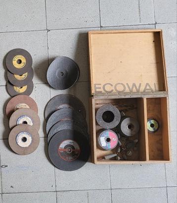 Doos slijpschijven en slijpstenen  beschikbaar voor biedingen