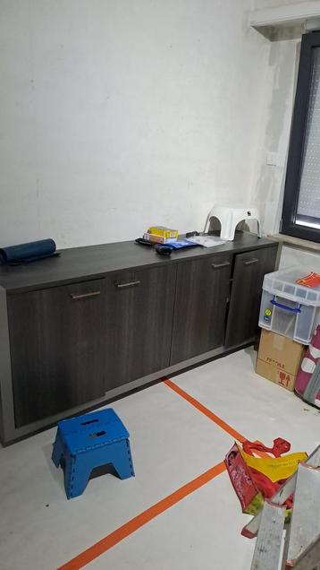 Dressoir te koop beschikbaar voor biedingen