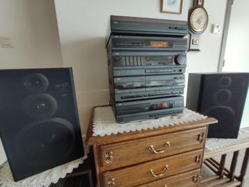 JVC Stereo Receiver DR-E51 met platenspeler/CD/Tape/Remote beschikbaar voor biedingen
