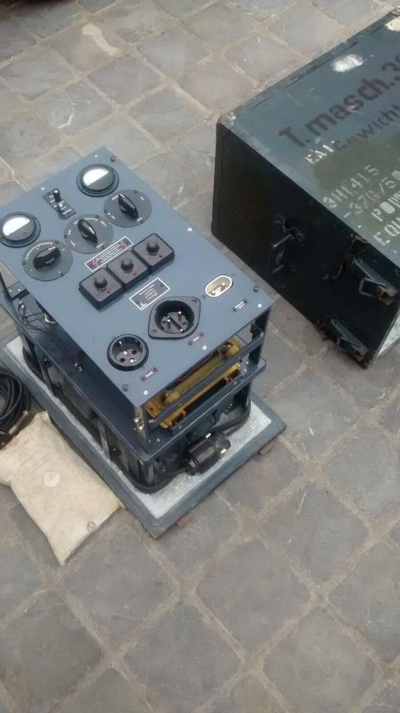 T masch 39a voeding met rotatieve omvormer 24VDC naar 220VAC, Zakelijke goederen, Machines en Bouw | Aggregaten, Ophalen