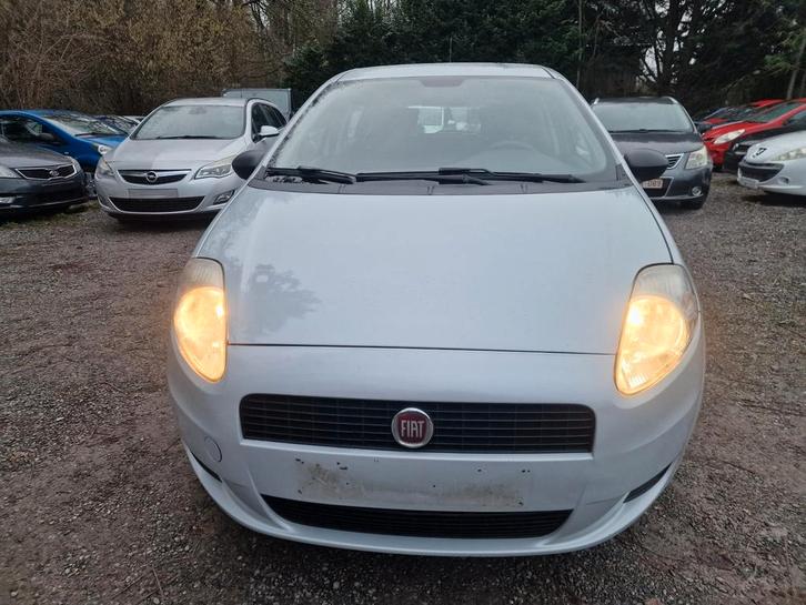 Fiat punto 1.2cc essence 2013.140896km 5porte roul très bien, Autos, Fiat, Entreprise, Achat, Punto, Essence, Euro 5, Hatchback