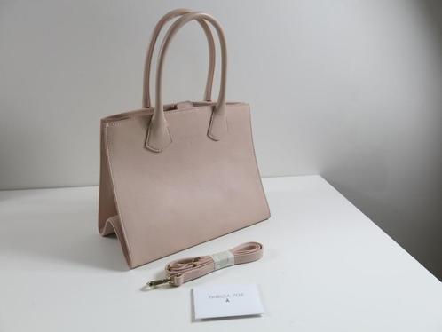 Authentieke Handtas Patrizia Pepe +stofzak e.d., Handtassen en Accessoires, Tassen | Damestassen, Zo goed als nieuw, Handtas, Ophalen of Verzenden