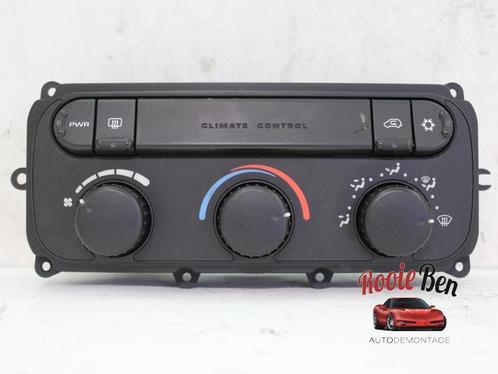 Kachel Bedieningspaneel van een Chrysler Voyager, Auto-onderdelen, Dashboard en Schakelaars, Chrysler, Gebruikt, 3 maanden garantie