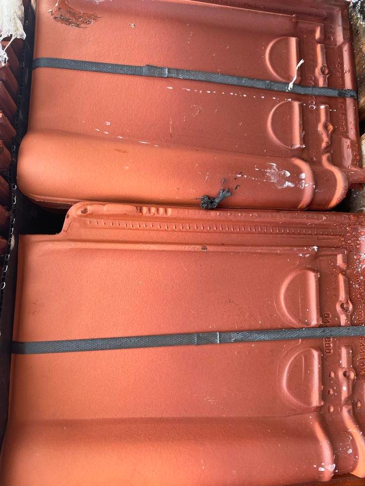 koramic stormpan 44 amarant ( kleur code 848 ), Doe-het-zelf en Bouw, Dakpannen en Dakbedekking, Nieuw, Dakpannen, Steen of Klei
