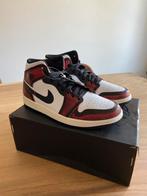 Nike jordan 1 mid wear away chicago maat 42, Kleding | Heren, Schoenen, Overige kleuren, Nike, Nieuw, Ophalen of Verzenden
