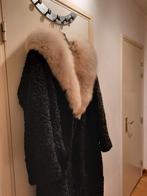 manteau en astrakan noir avec très beau  col en renard  blan, Vêtements | Femmes, Enlèvement, Porté, Blanc