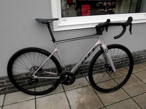 Koersfiets Scott Addict 30, Fietsen en Brommers, Fietsen | Racefietsen, Zo goed als nieuw, Carbon, Ophalen