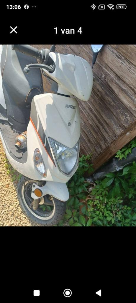 Scooter voor onderdelen, Fietsen en Brommers, Scooters | Overige merken, Gebruikt, Klasse B (45 km/u), Benzine, Ophalen